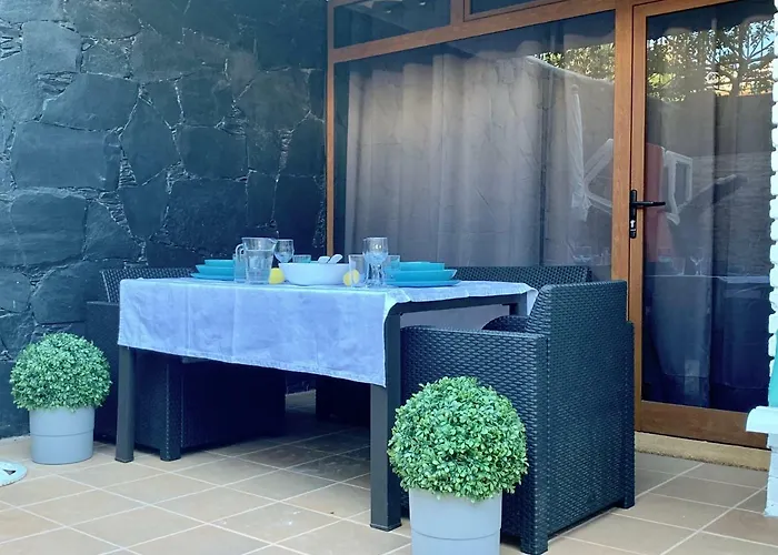 Апартаменти Ohmyhost360 - Paradise Holidays *